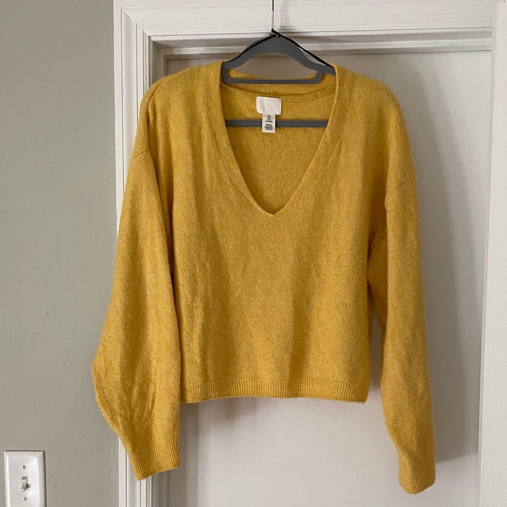 H&M Mustard V-Neck Women's Sweater